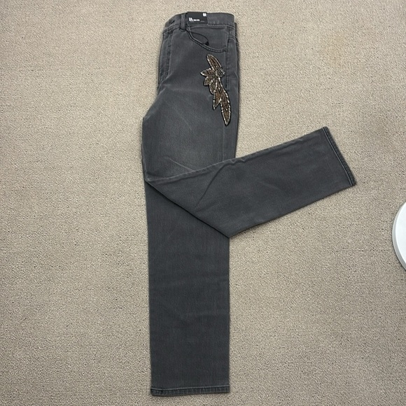 Express Gray Super High Rise Slim Leg Jeans with Beaded Detail- NWT- 6 - Picture 5 of 17